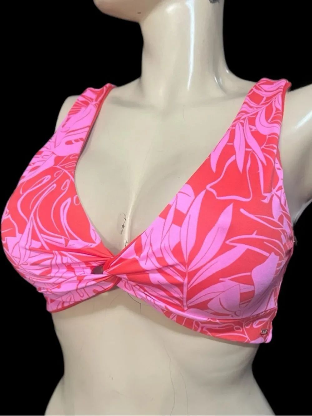 Victorias Secret Reversible Pink Active Ultímate Gym to Swim Rec / pink bra S